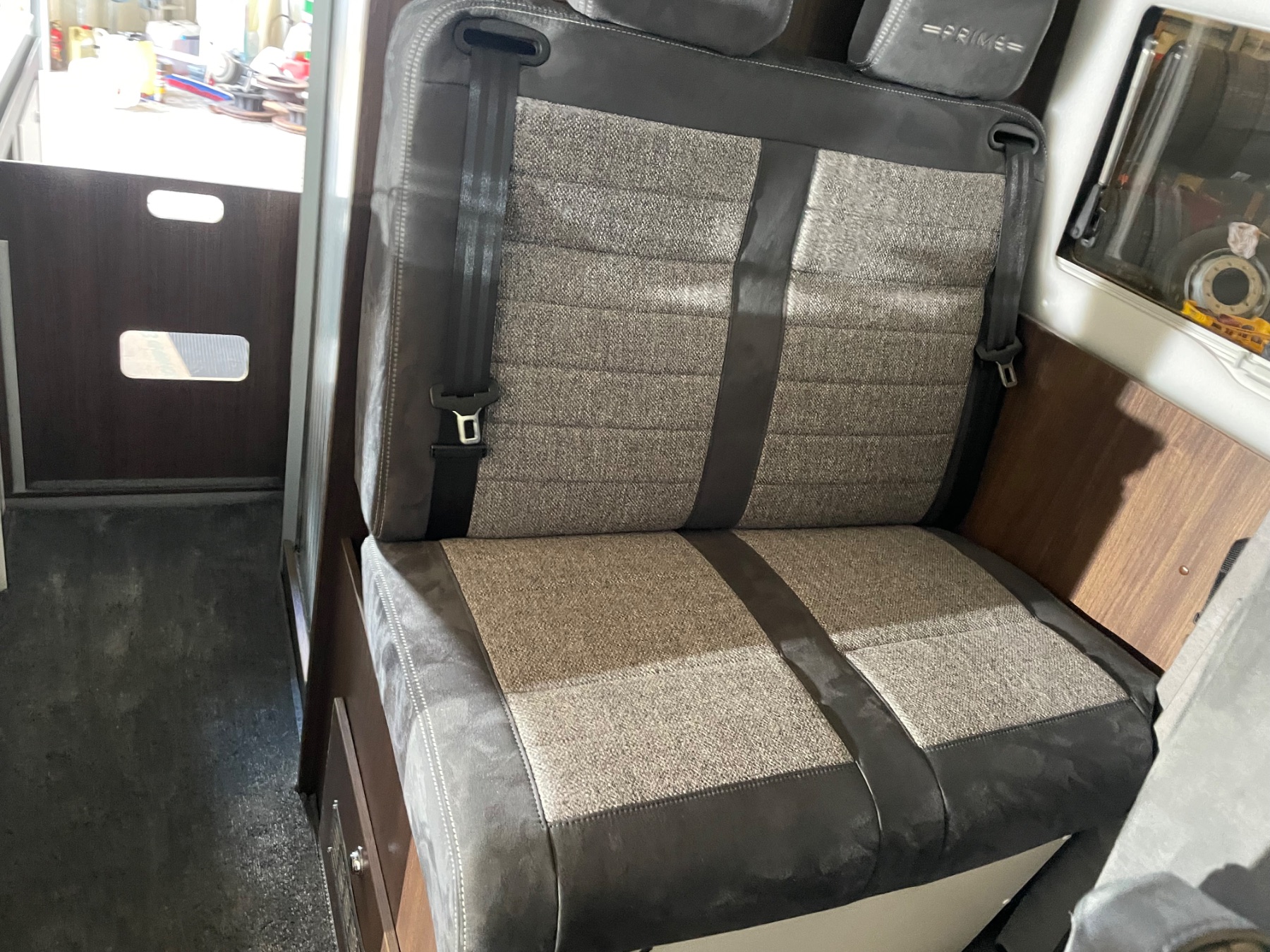 Kamper przed detailingiem