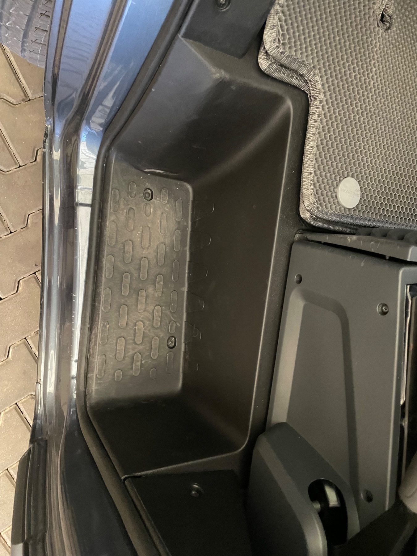 Kamper przed detailingiem